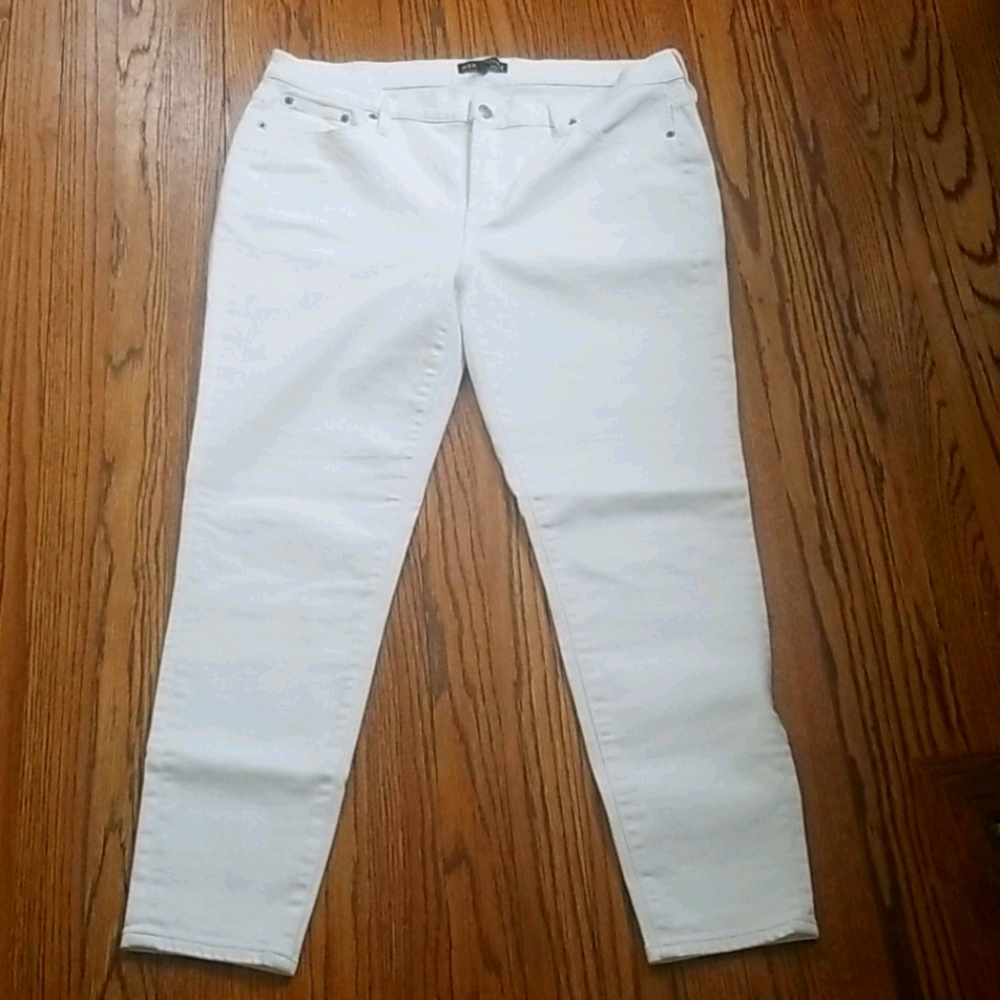 J.Crew Mercantile white Jeans size 32